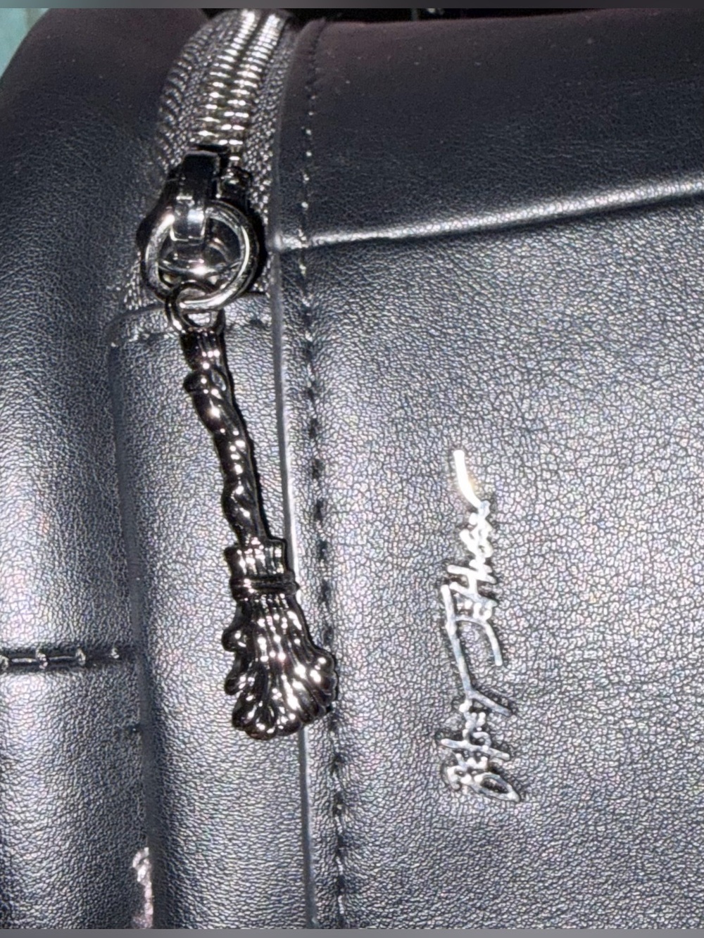 Betsey Johnson Feeling Popular Cauldron Crossbody Bag with Broom Zipper Pull - Picture 10 of 12